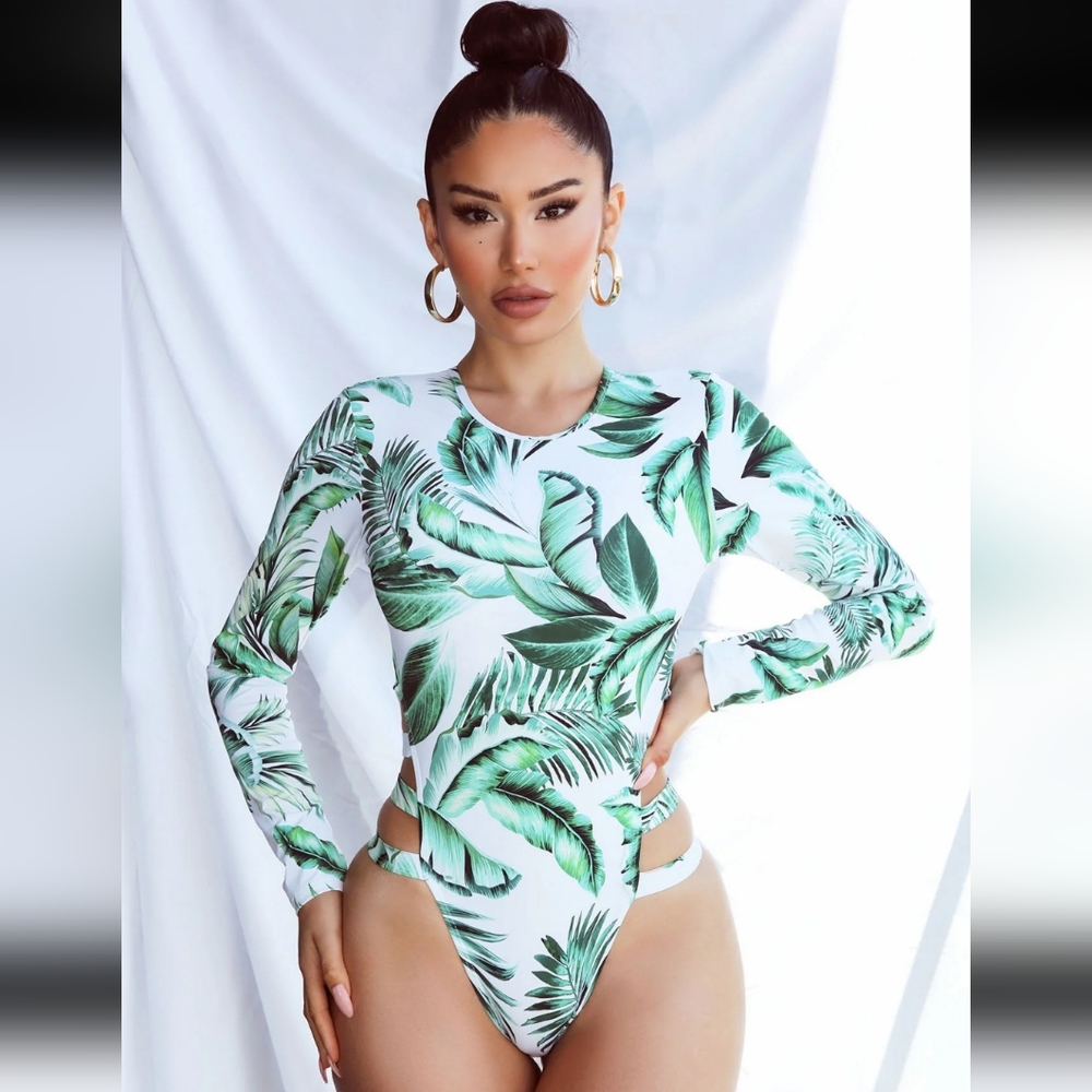 Fashion Nova One Piece Long Sleeve Sexy Swimsuit BNWT